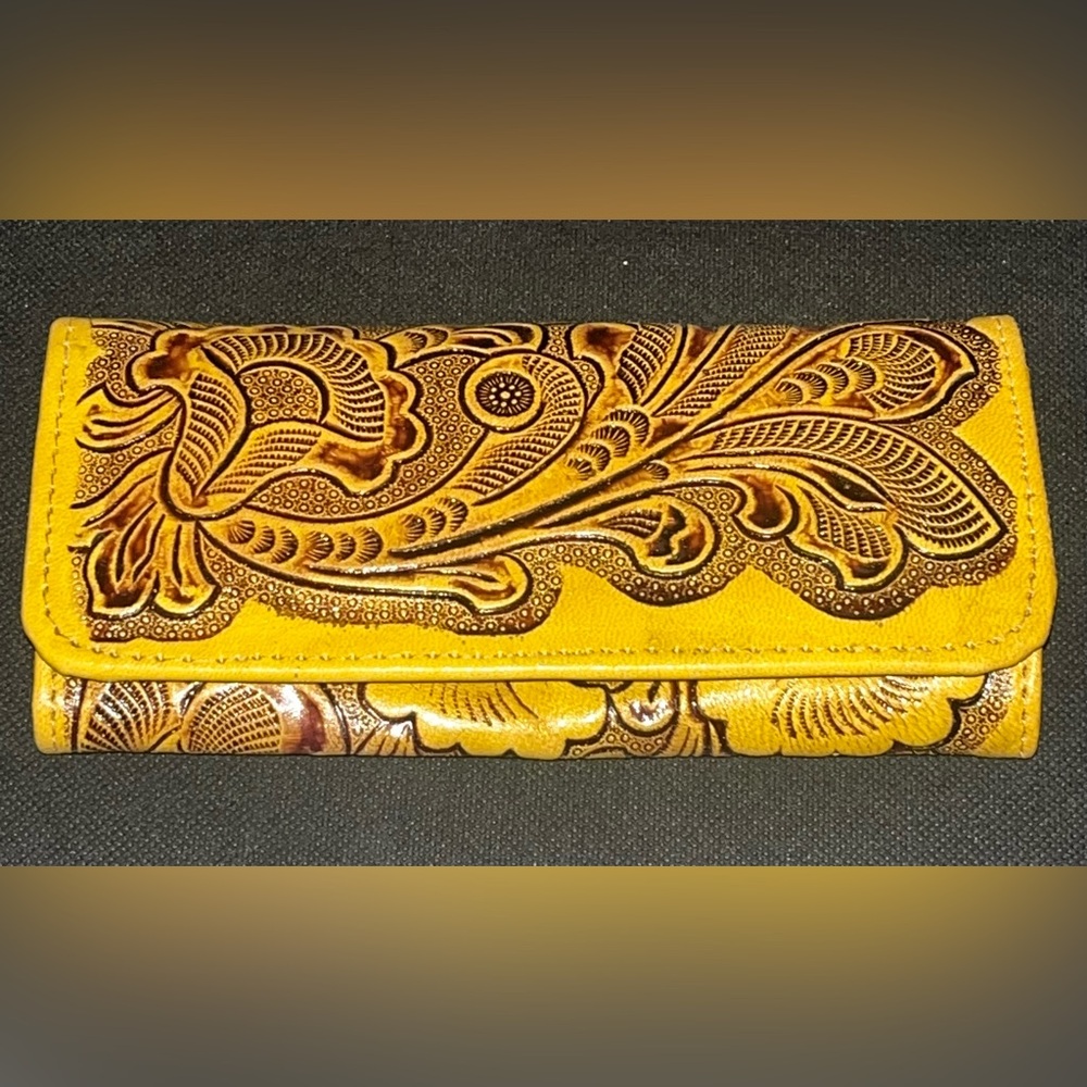 Tooled Leather Wallet for Women: Western Bohemian Style